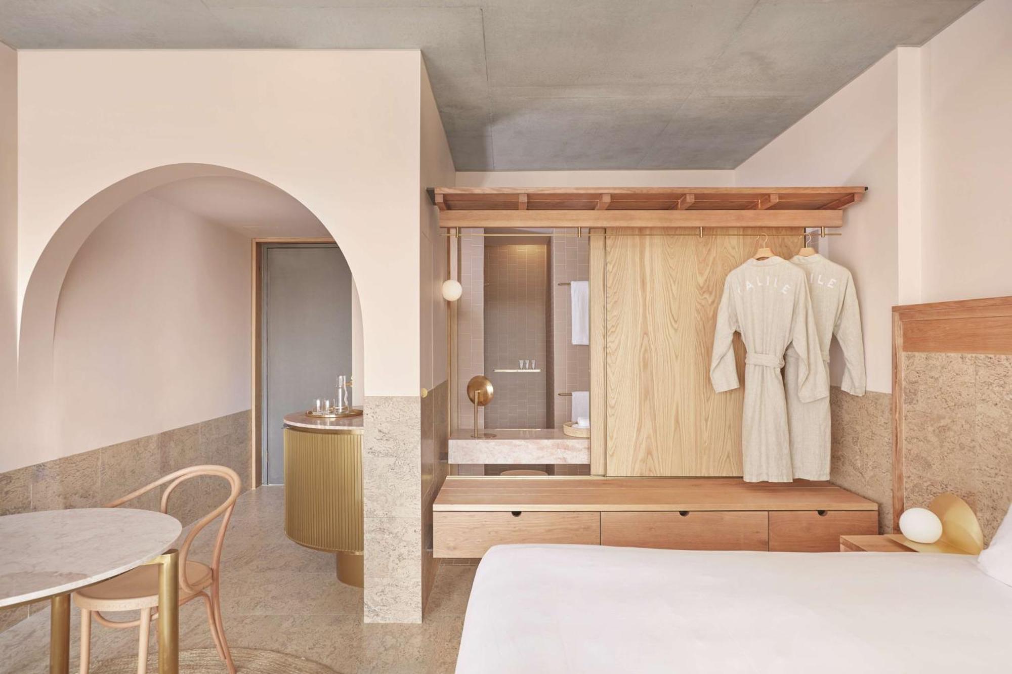 卡利尔酒店 布里斯班 外观 照片 A room at the hotel