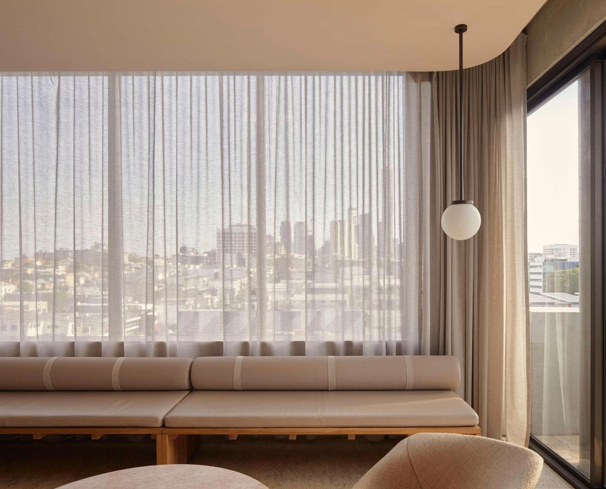 卡利尔酒店 布里斯班 外观 照片 The interior of a suite at The Standard East Village